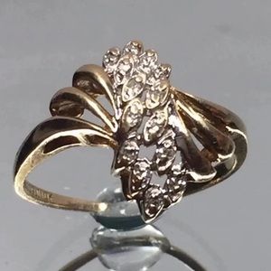 ❌SOLD❌10kt Diamond Ring